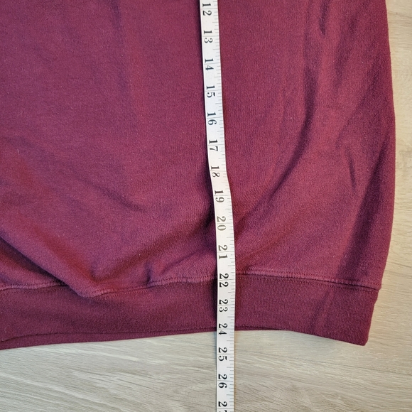 Obey Women Size Small Pullover Sweatshirt Burgundy Long Sleeve Crewneck Spellout - Picture 3 of 7
